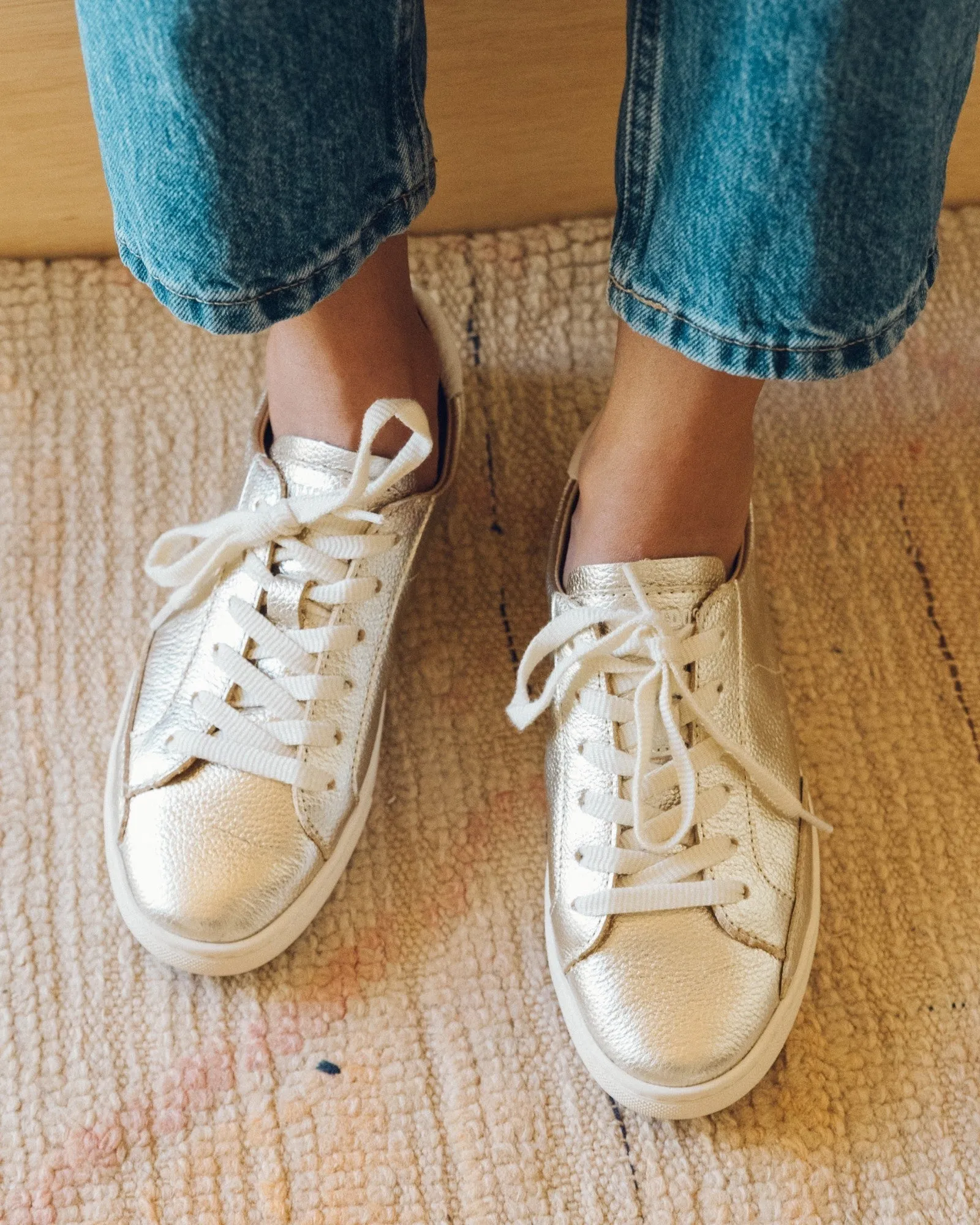 Womens_Sneakers_The Ibiza_Leather Colors_Platinum